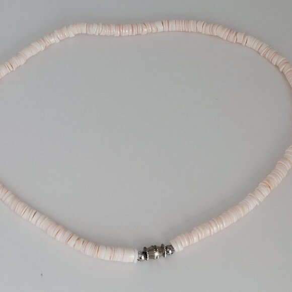 Vintage Pink Puka Shell Choker 16" - Picture 2 of 12